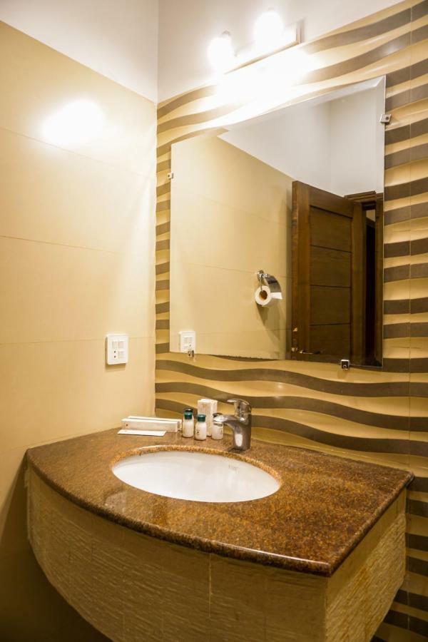 City View Hotel & Restaurant Lahaur Zewnętrze zdjęcie